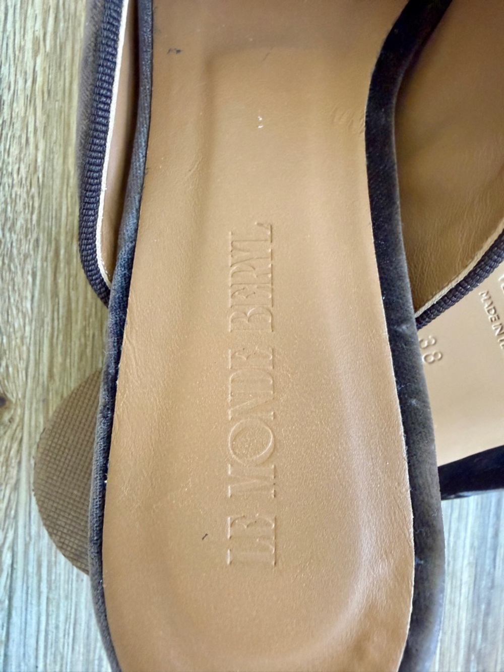 Le Monde Beryl Brown Velvet Mule Flats Pointed Toe Size 38 Made in Italy - Picture 5 of 7